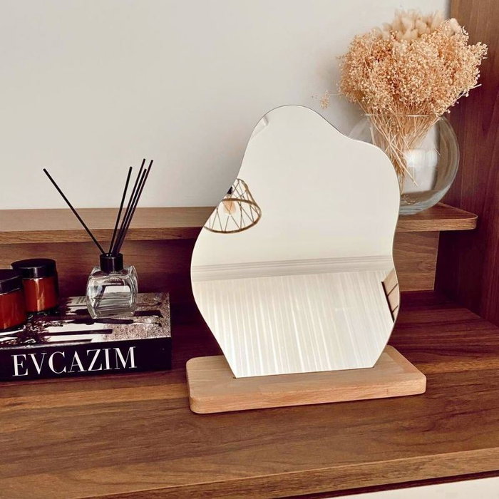 Hermia Espejo de Maquillaje SHY-AYN-002 con Soporte de Madera